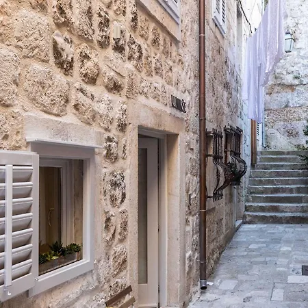 Old Town U Nik E - With View 2 - 2 Διαμέρισμα Ντουμπρόβνικ